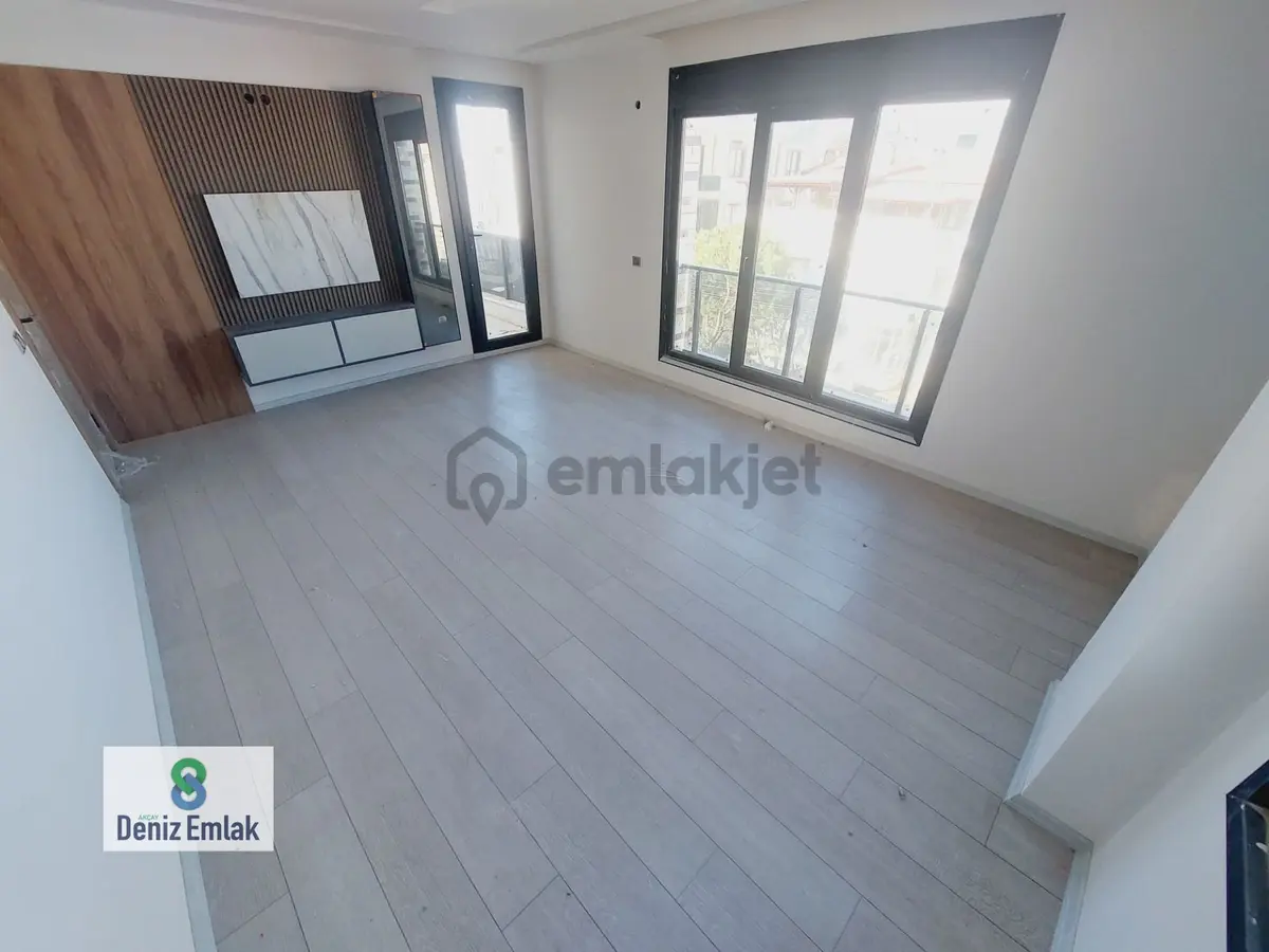 Denizden Akçayda Denize 75 M Ebeveynli Satılık 3+1 Daire. - 25