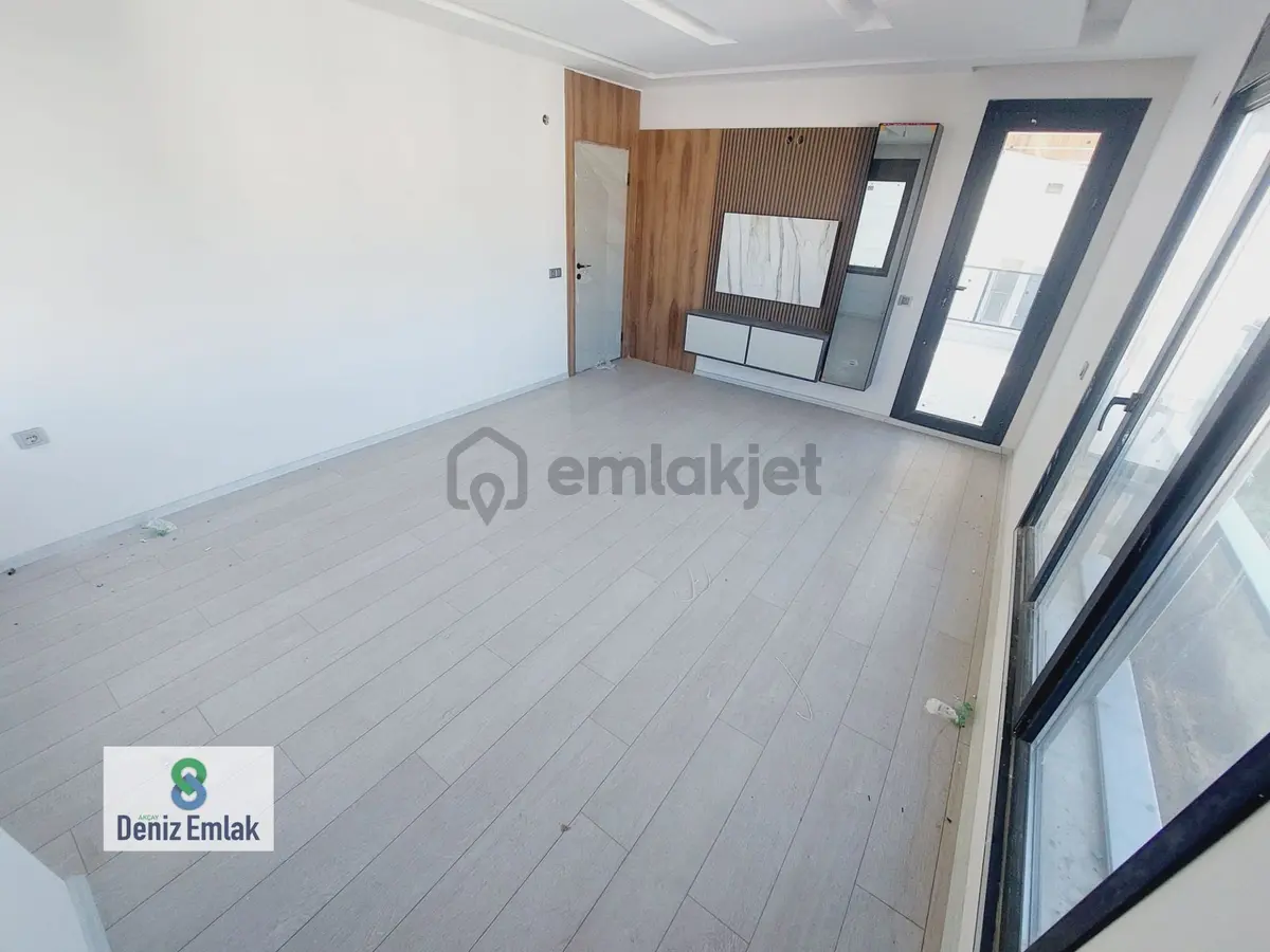 Denizden Akçayda Denize 75 M Ebeveynli Satılık 3+1 Daire. - 31