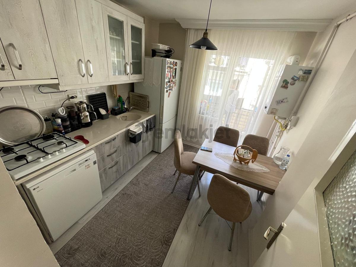 Esertepe Mahallesinde 3+1 Full Yapılı Daire - 17