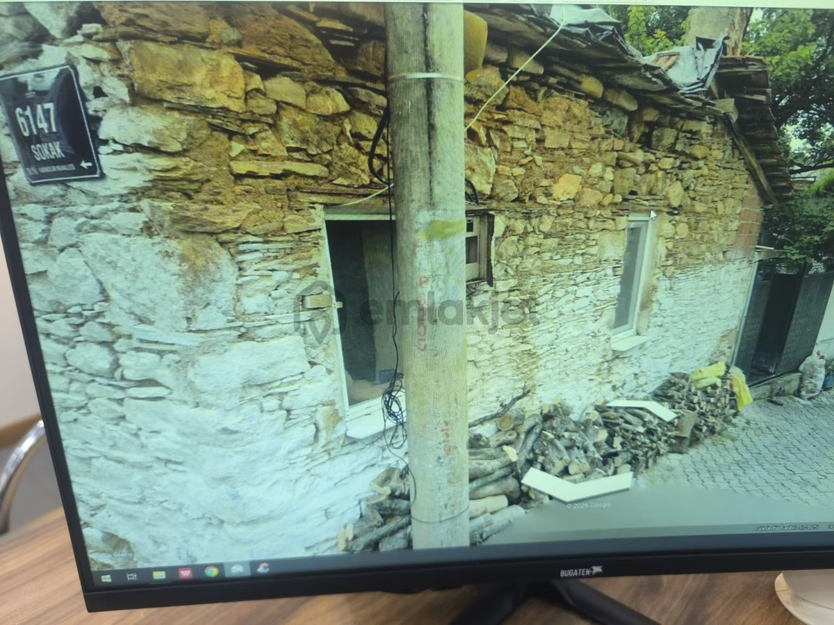 Satılık Köy Evi Torbalı Karakızlar Mahallesinde