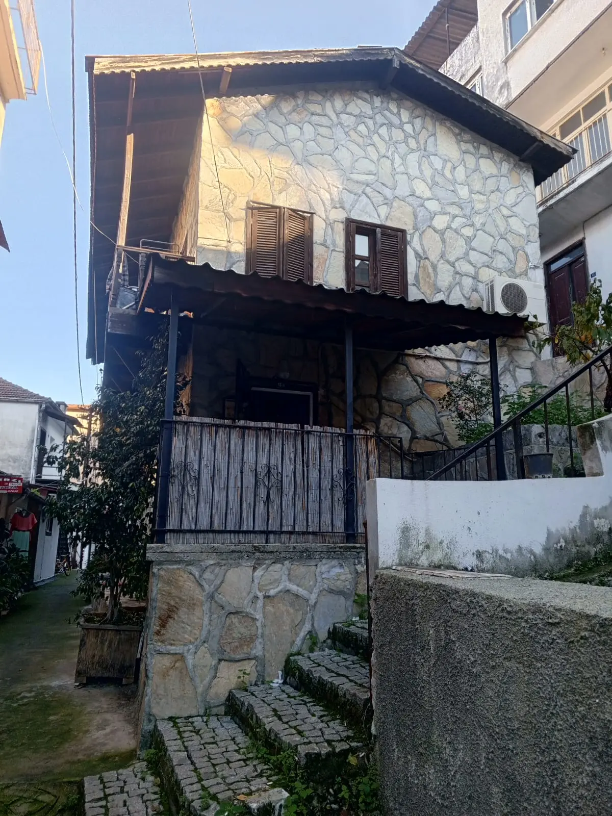 Akdeniz Emlakta Müstakil Satılık Bina - 22