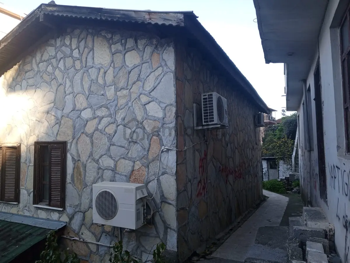 Akdeniz Emlakta Müstakil Satılık Bina - 7