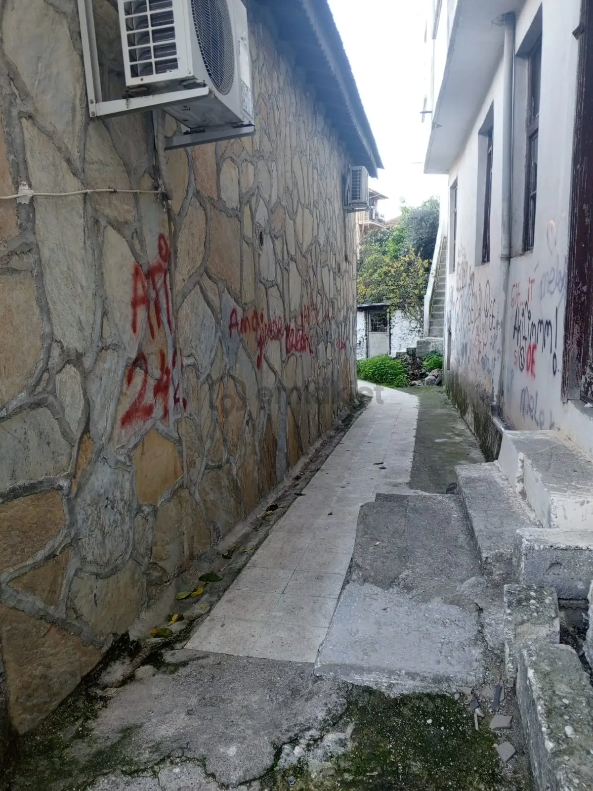 Akdeniz Emlakta Müstakil Satılık Bina - 6