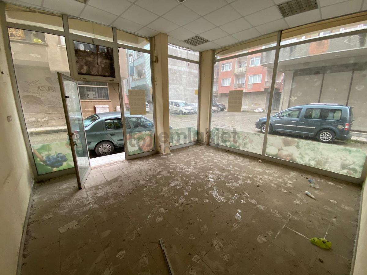 Trabzon Araklı'da Satılık Dükkan - 11
