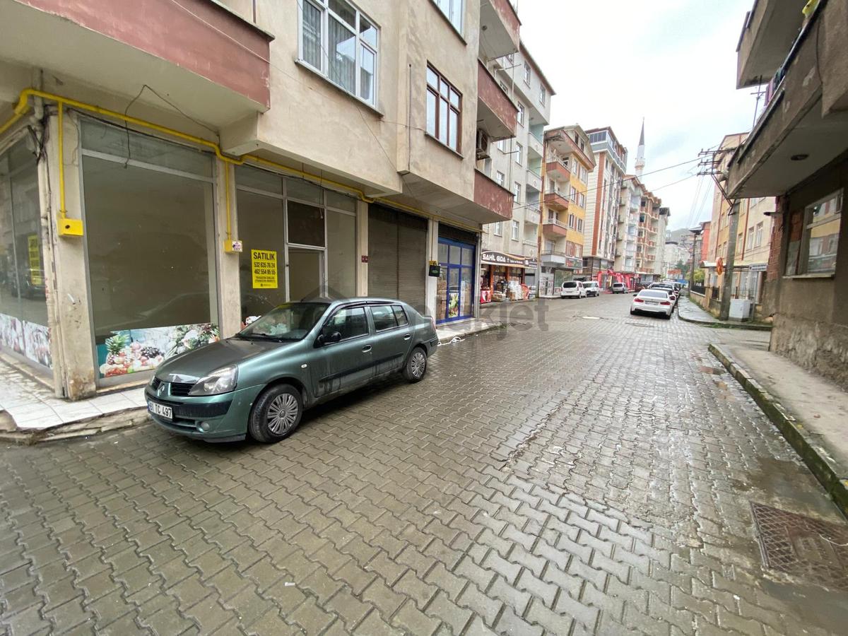 Trabzon Araklı'da Satılık Dükkan - 6
