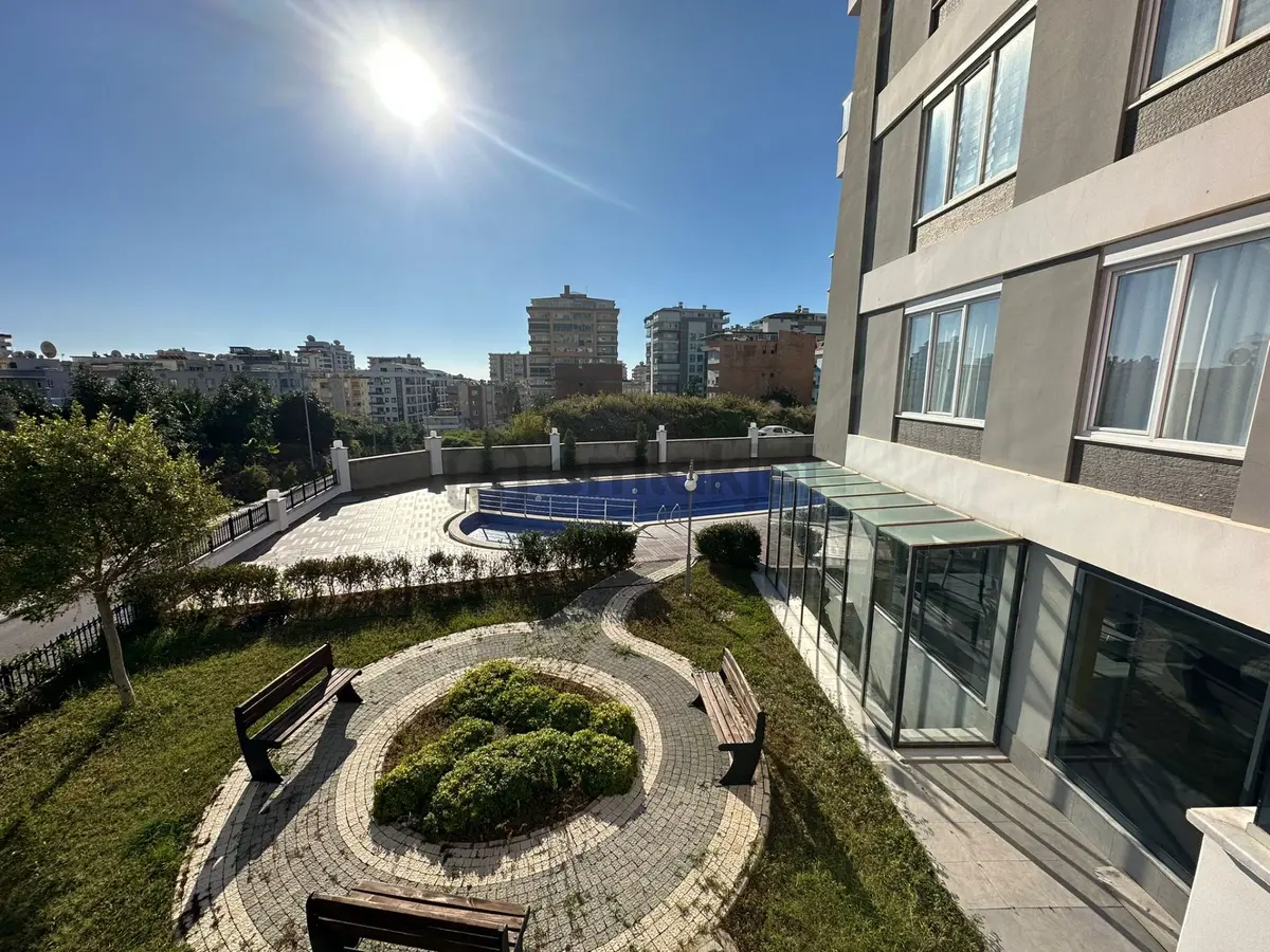 Satılık 6+1 Daire Bahçe Dublex Full Eşyalı Lüks Site