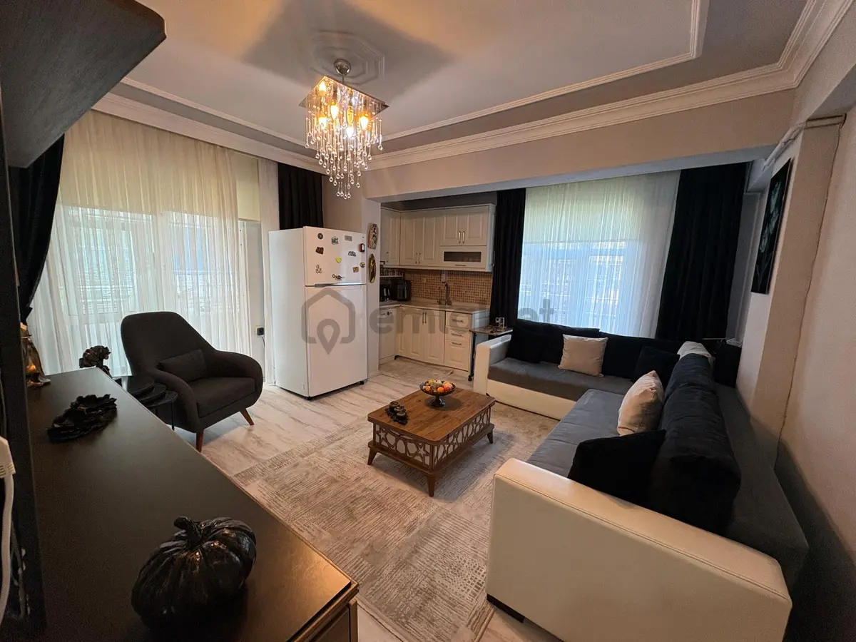 Karasu’da Satılık 2+1 Daire Denize Çok Yakın Havuzlu Sitede