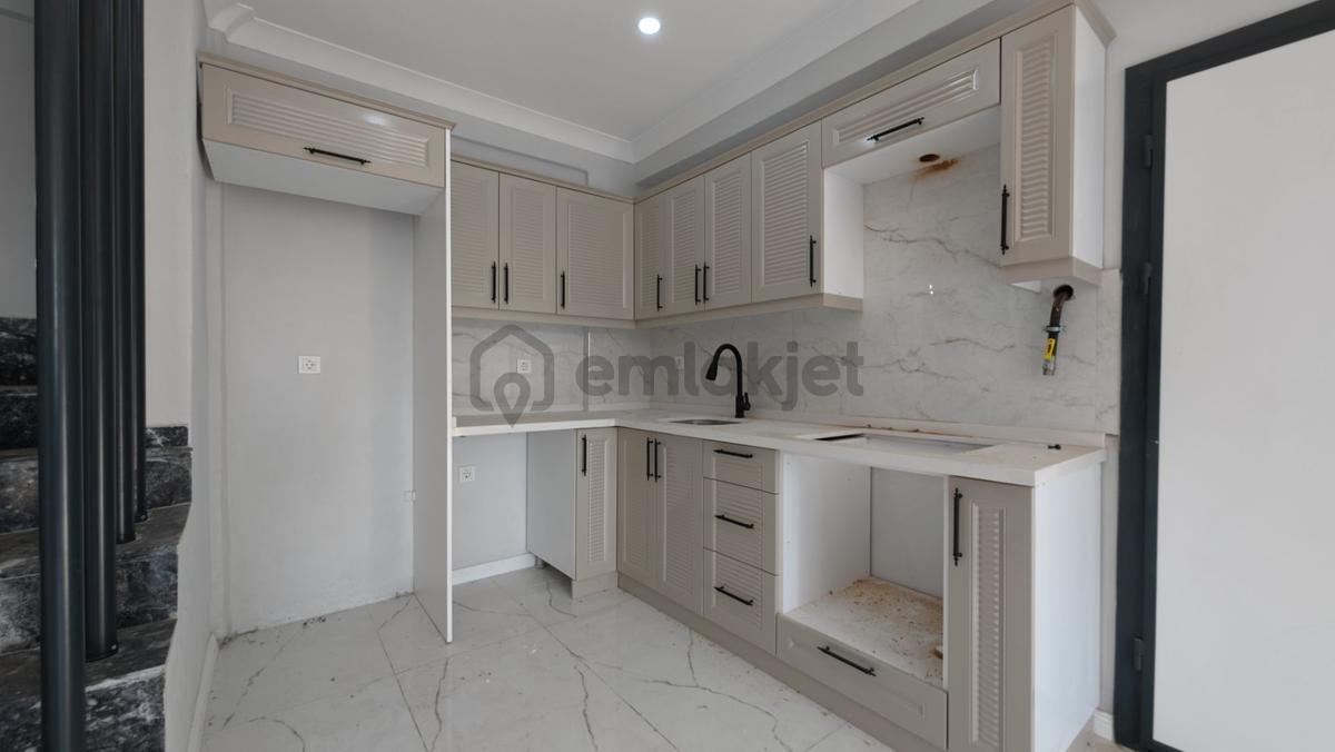 Kocaali’de Satılık 4+1 Modern Tasarımlı Villa - 9