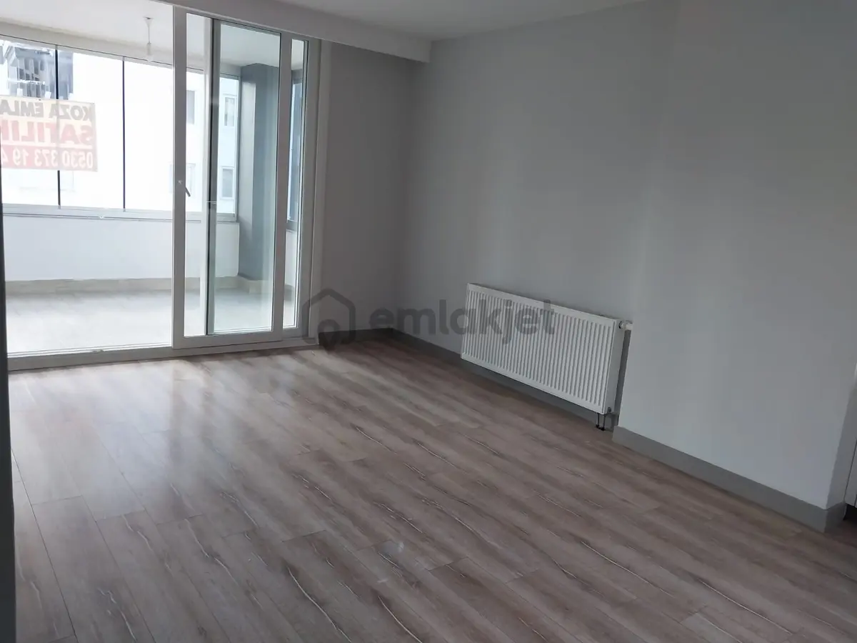 Mezitli Akdeniz Mahallesi'nde Lüks Geniş Daire - 3