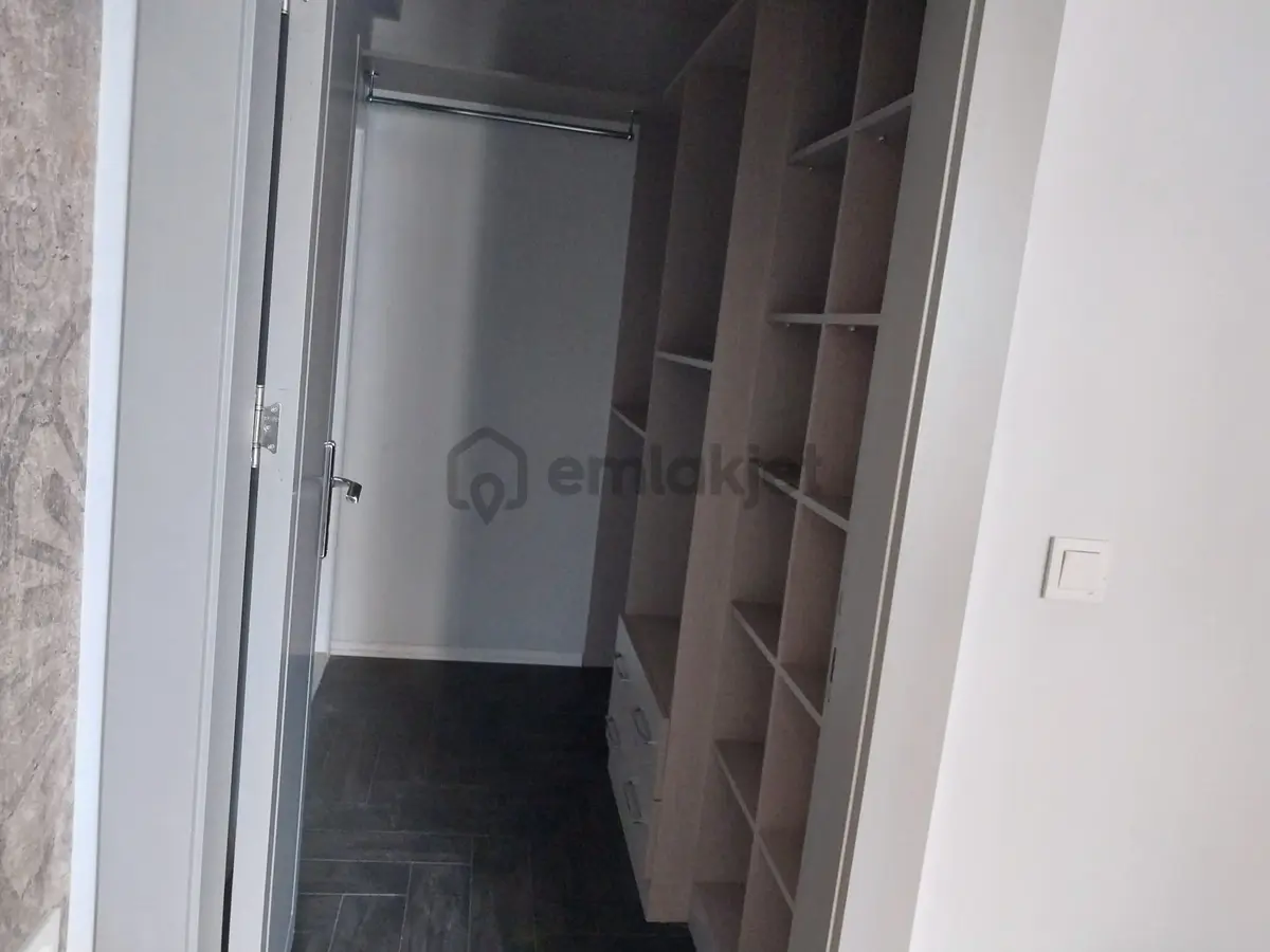 Mezitli Akdeniz Mahallesi'nde Lüks Geniş Daire - 14