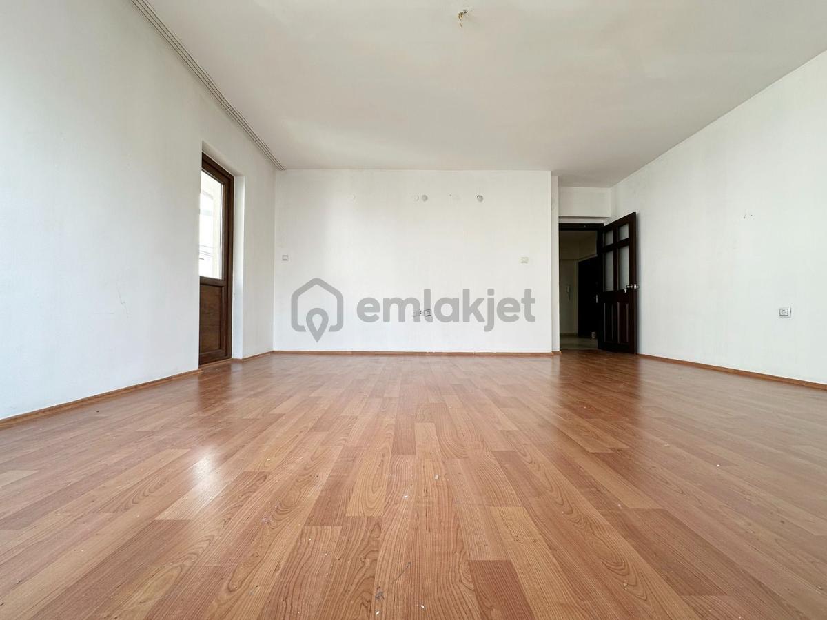Kuşcağız Mahallesi'nde Katta E.banyolu 3+1 Daire! - 14