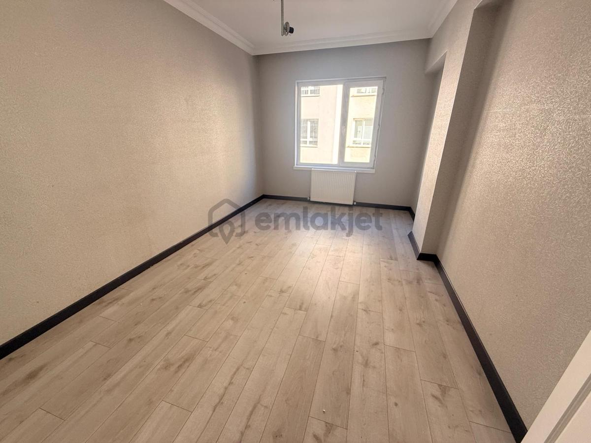 Esertepe Mahallesi'nde Teras Balkonlu 3+1 Daire! - 24