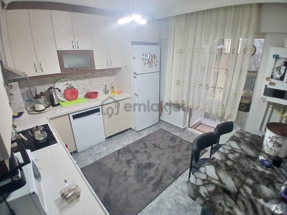 Atapark Mahallesi'nde Ön Cephe Teras Balkonlu 3+1 Daire!