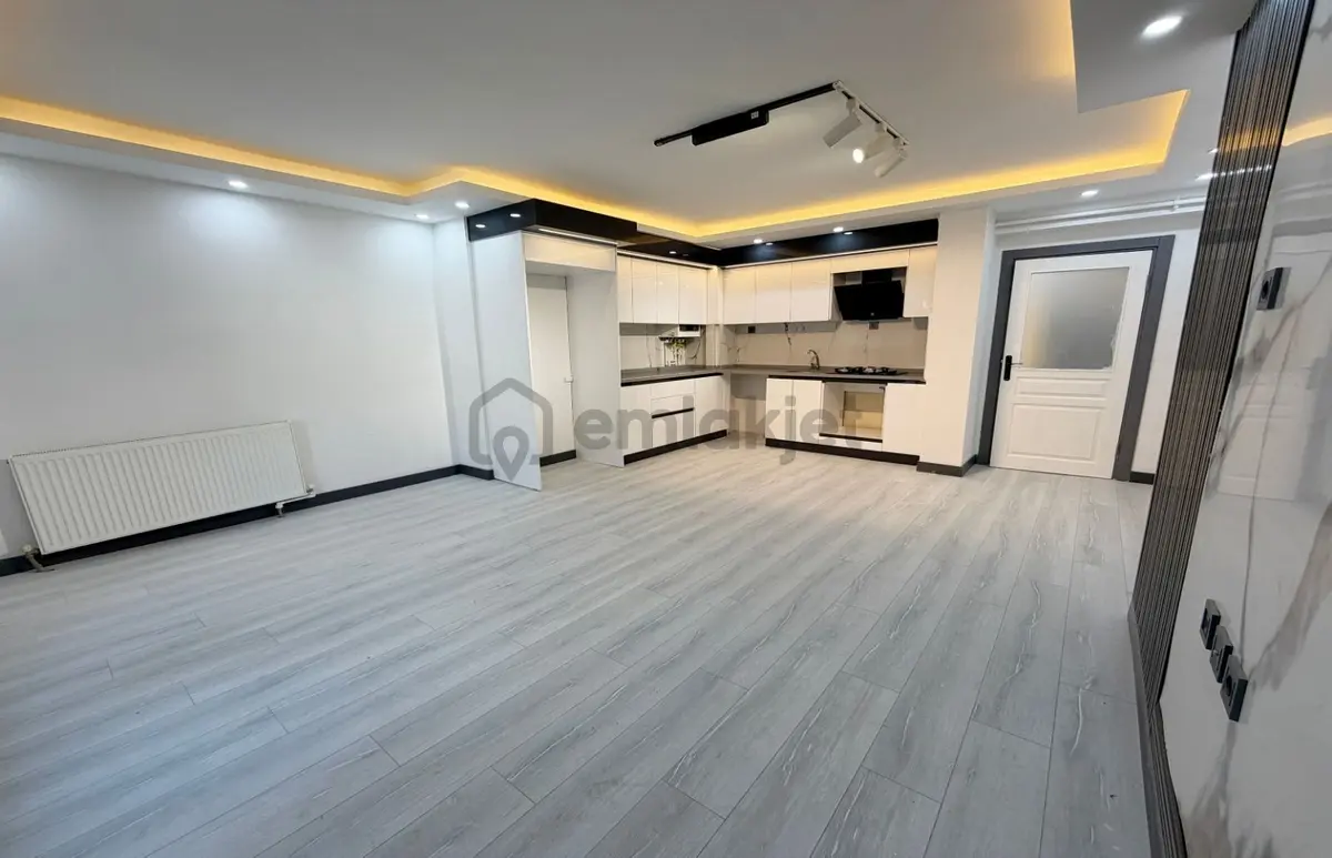 Atapark Mahallesi'nde Asansörlü Binada 2+1 Daire! - 4