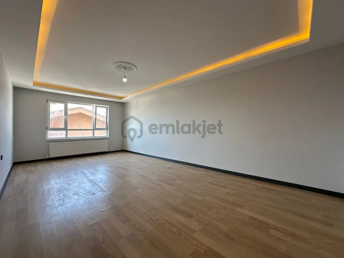 Ufuktepe Mahallesi'nde Arakatta Geniş Daire! - 10