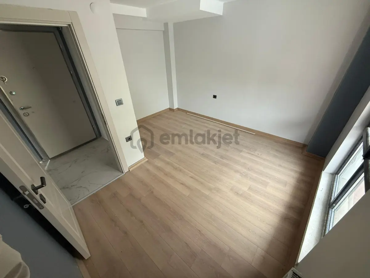 Pınarbaşı Mahallesi'nde Ön Cephe Sıfır 2+1 Daire! - 15