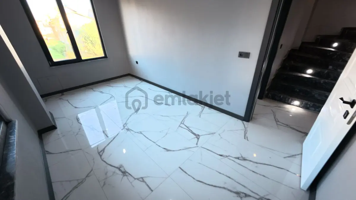 Kocaali’de Satılık Eşsiz Tasarımlı Modern Lüks Villa - 16
