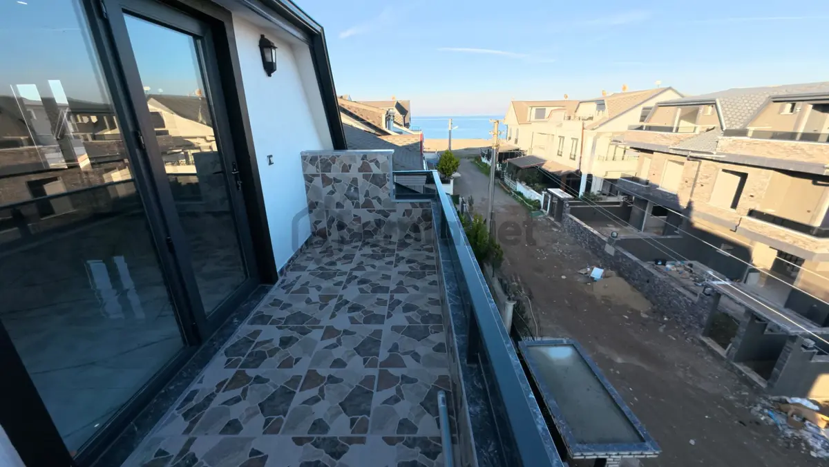 Kocaali’de Satılık Eşsiz Tasarımlı Modern Lüks Villa - 31