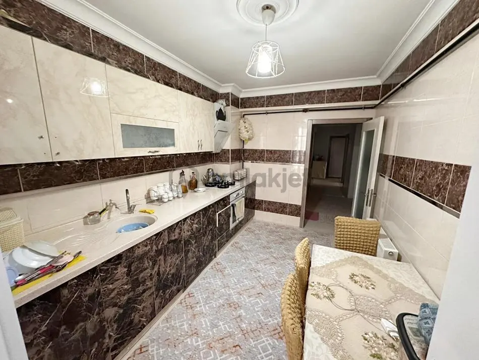 Atapark Mahallesi'nde Asansörlü Binada 3+1 Daire! - 2
