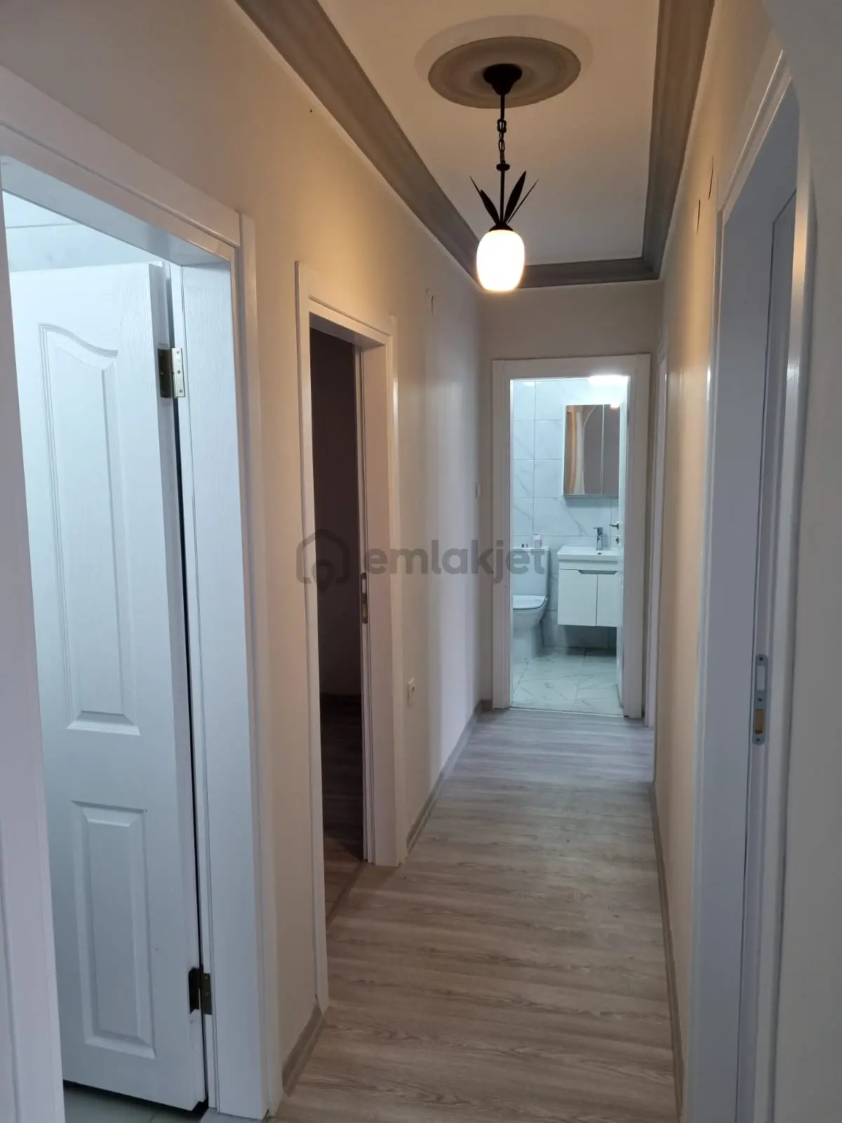 Tuzla Mahallesinde Büyük Tadilatlı 3+1 Daire - 16