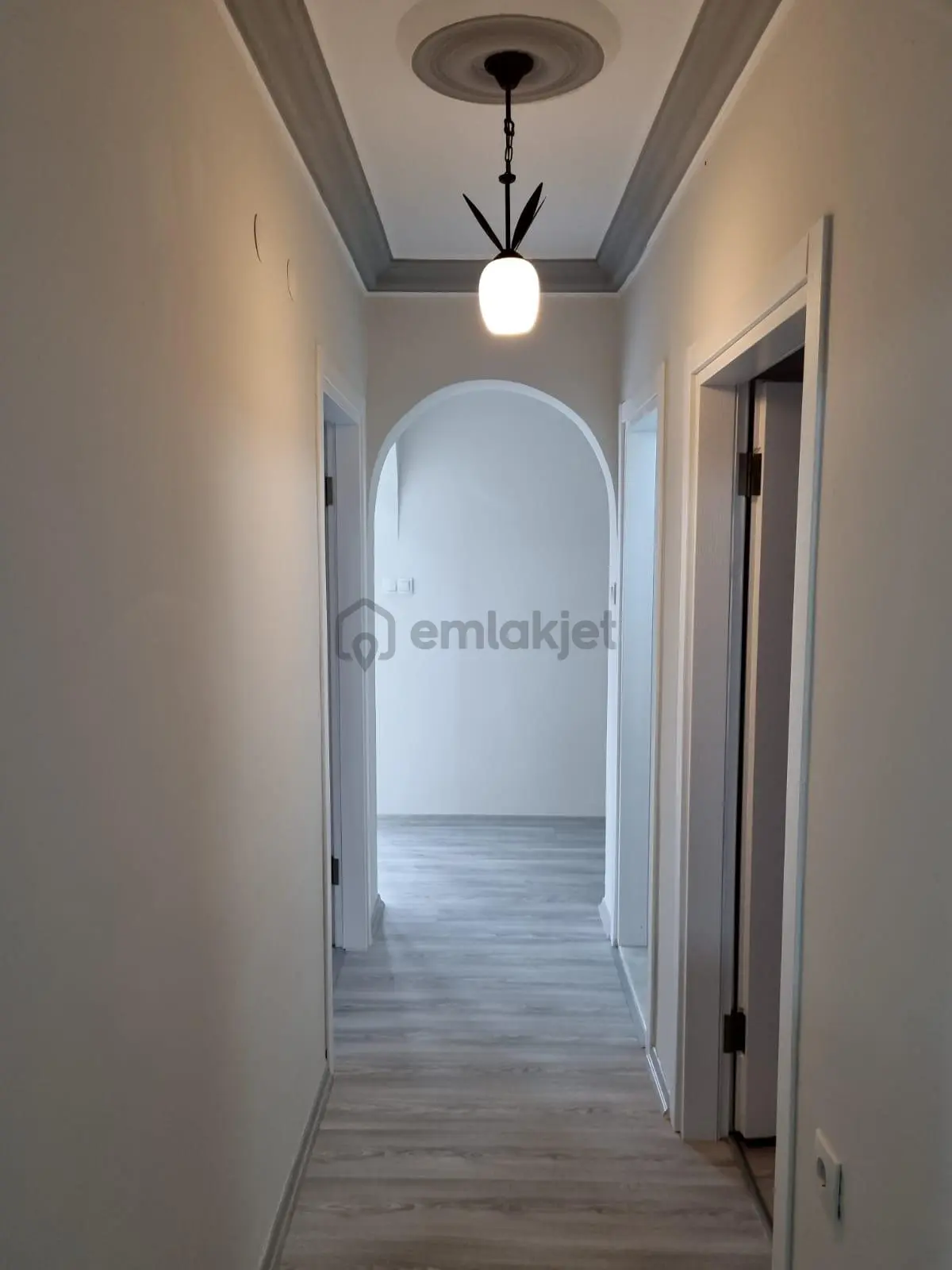 Tuzla Mahallesinde Büyük Tadilatlı 3+1 Daire - 20