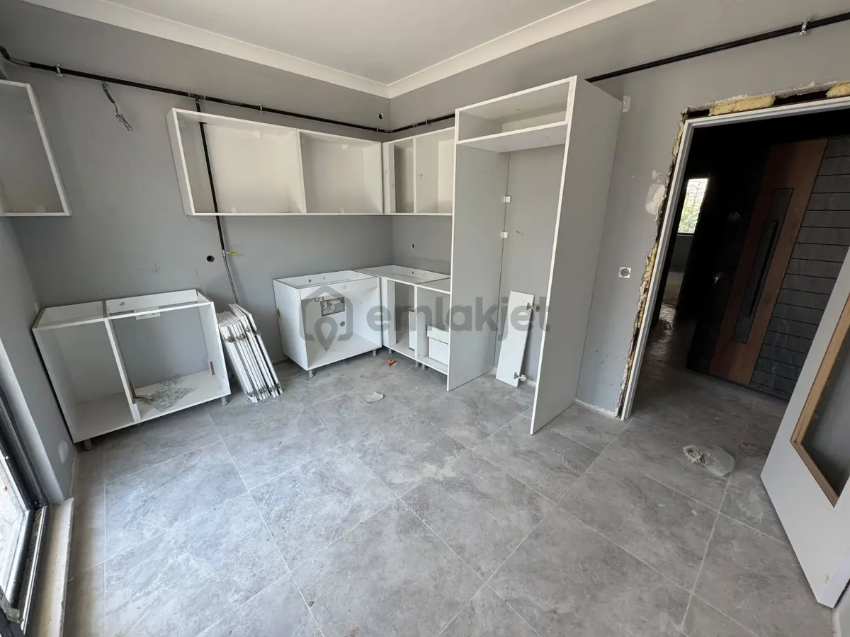 Arifiye Arif Bey Mahallesinde Satılık 4+1 Daire - 16