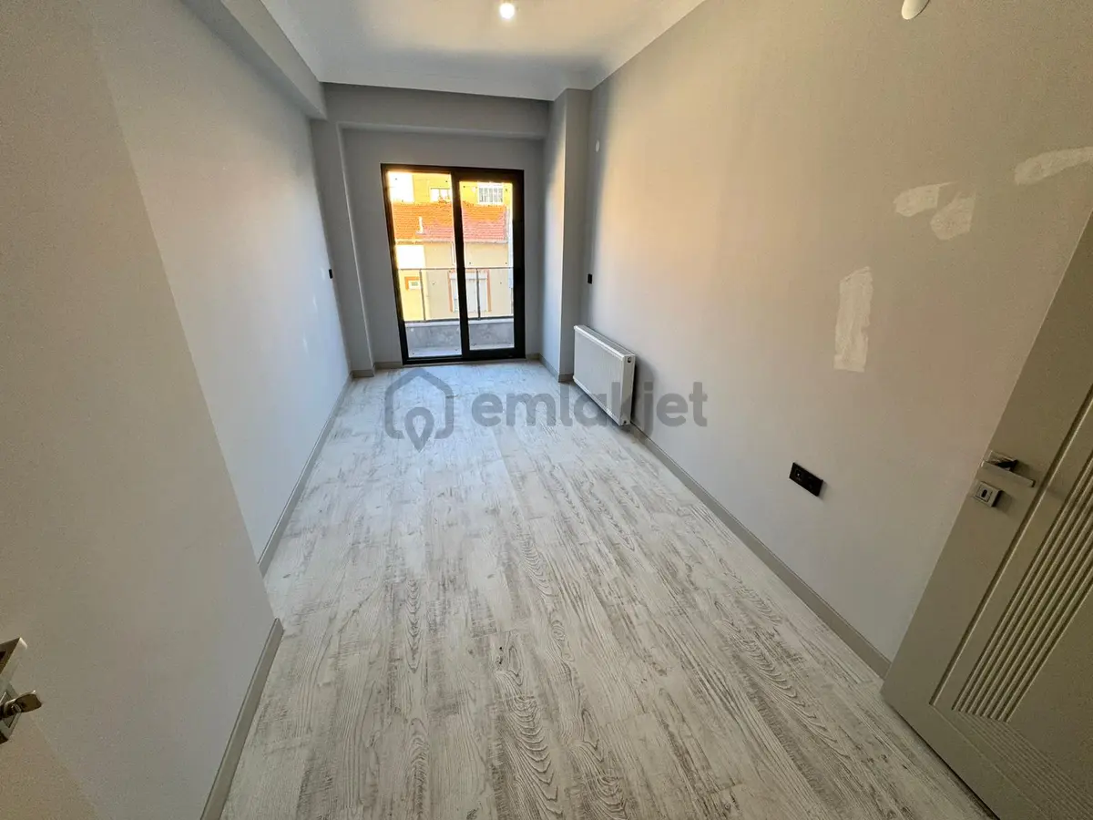 Edremit De 2+1 Sıfır Evebeyn Banyolu Satılık Daire - 18