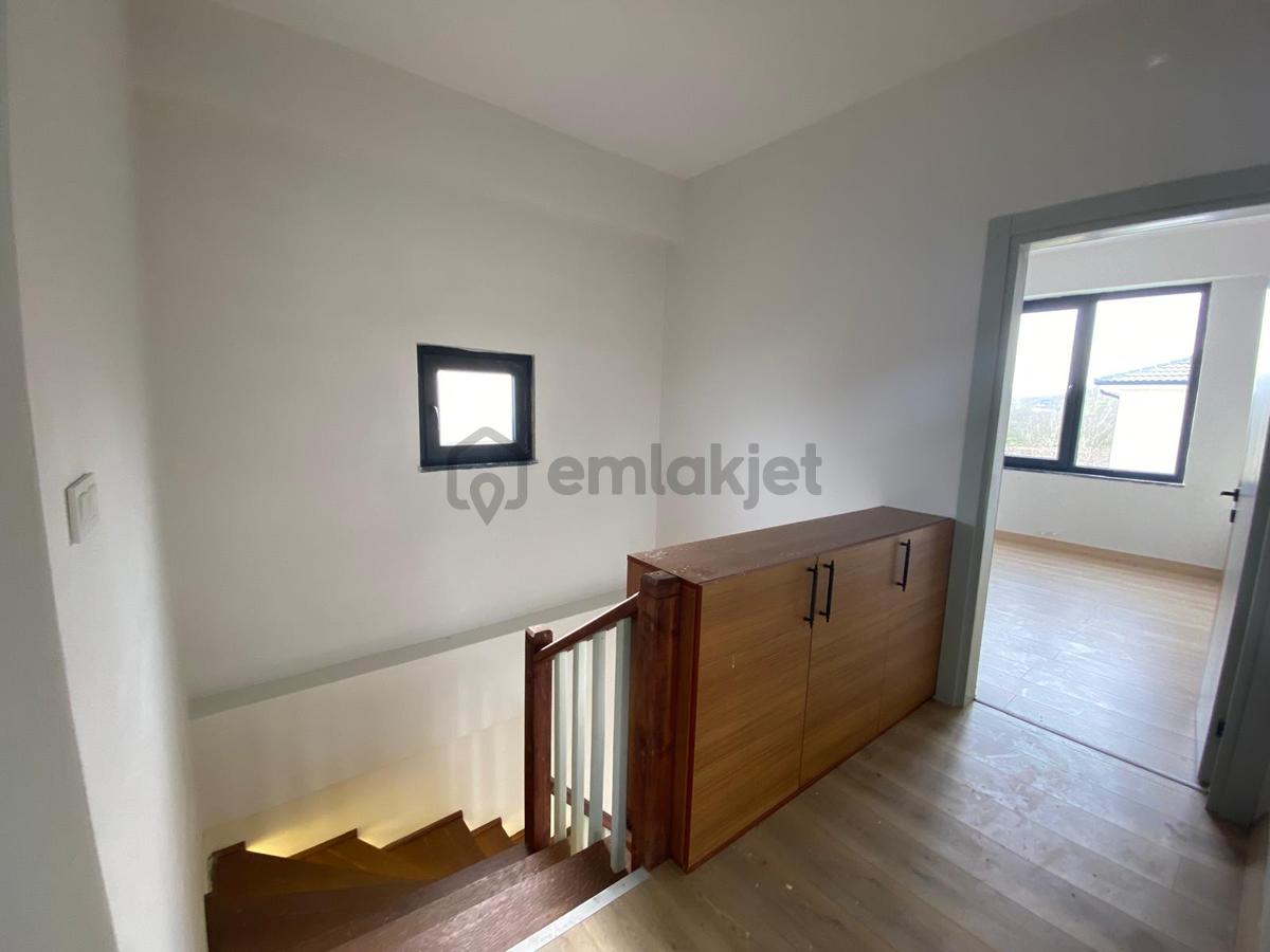 Kocaali Köy İçinde Satılık Modern Dubleks - 8