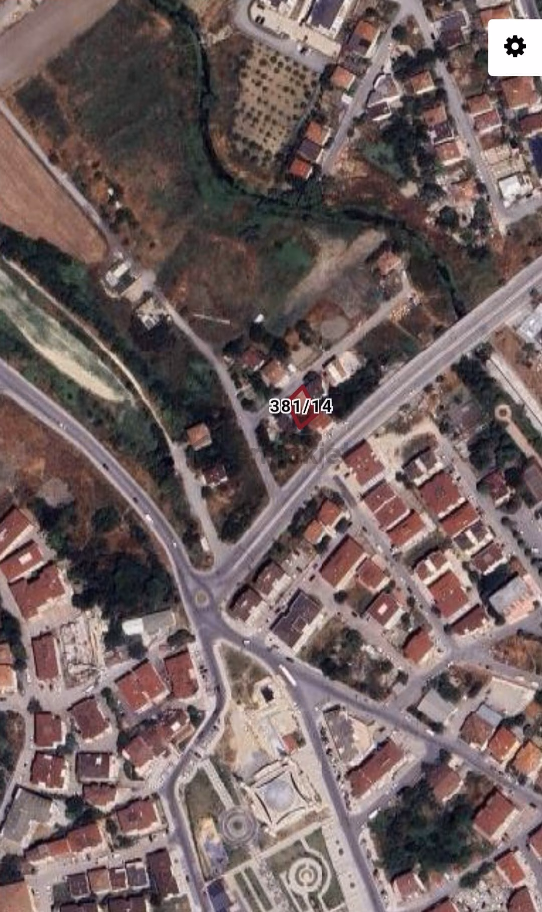 Remax Necati Kurt/ Hadımköy'de Satılık Taşıma Arsa - 3