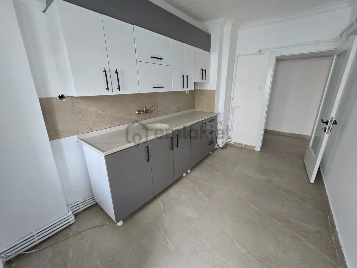 Uyanış Mahallesi'nde Yapılı Orta Kat 3+1 Daire! - 5