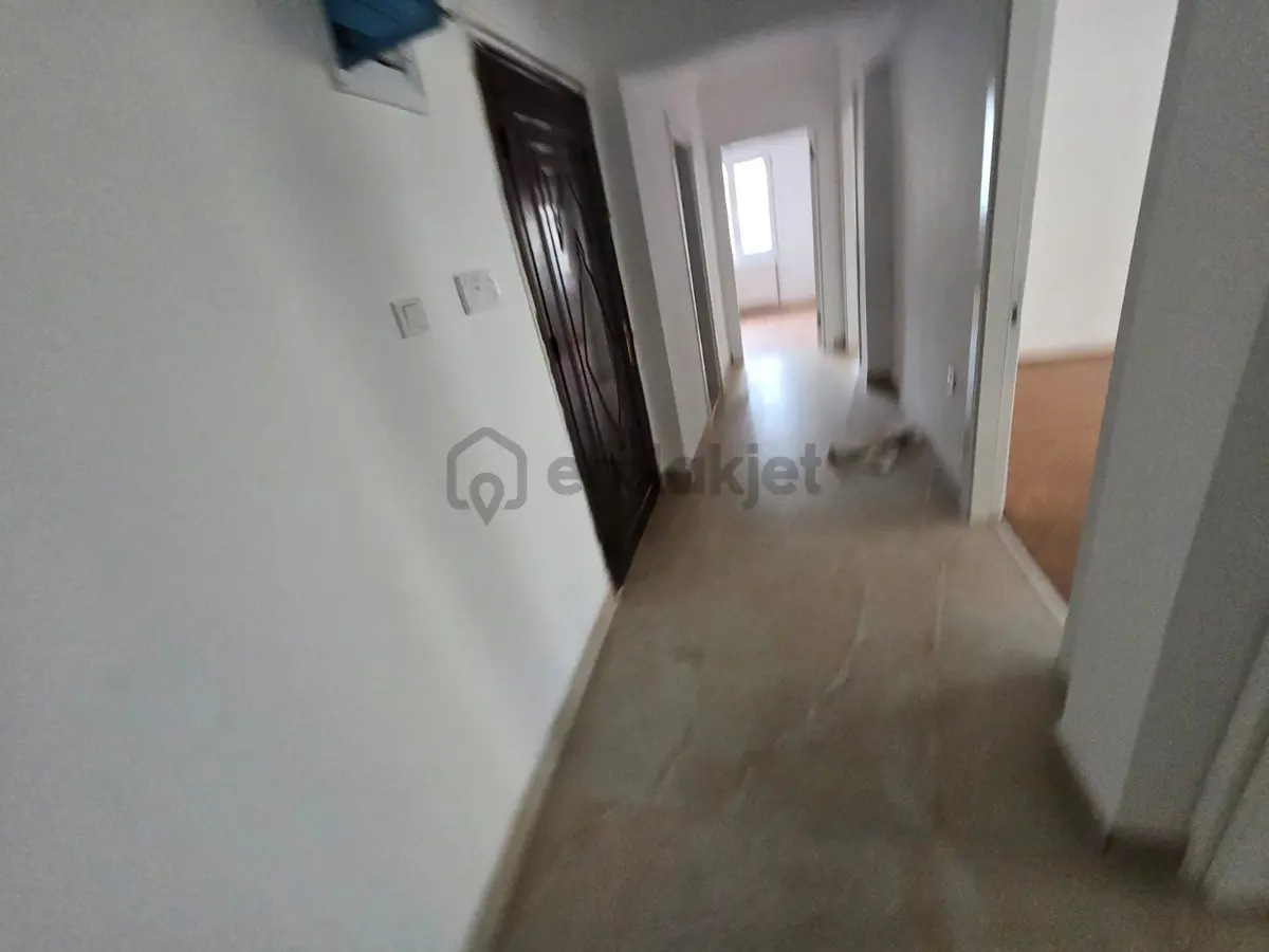 Uyanış Mahallesi'nde Yapılı Orta Kat 3+1 Daire! - 24