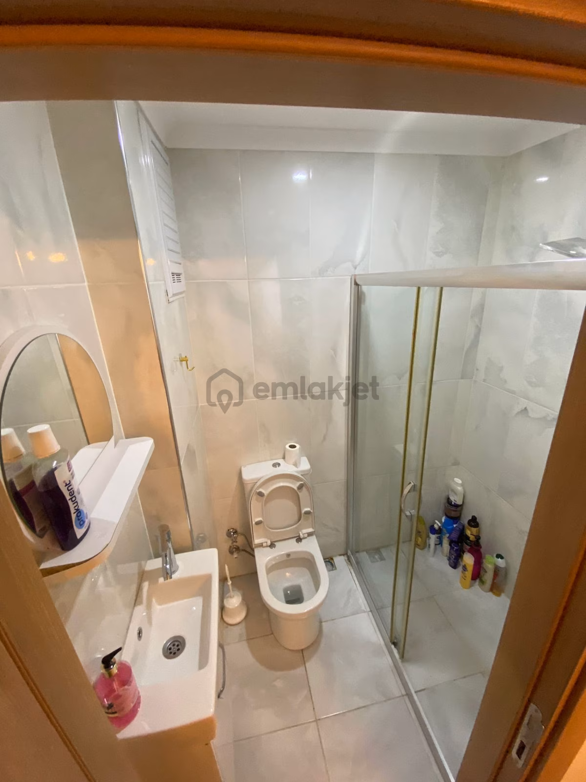 Altıntepede 5 Yıllık Binada Minibüse 1 Dk Geniş M2 3+1 - 24