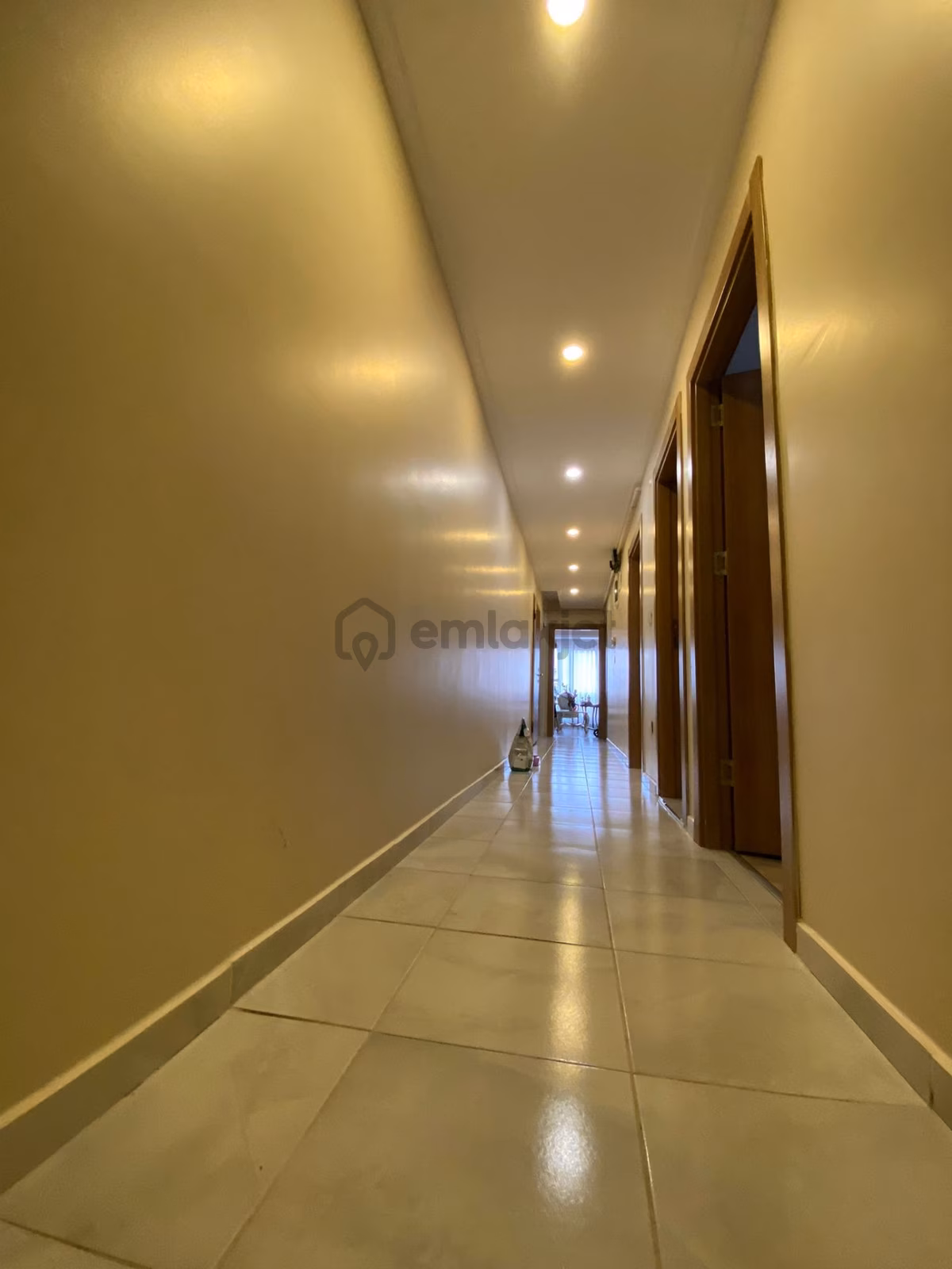 Altıntepede 5 Yıllık Binada Minibüse 1 Dk Geniş M2 3+1 - 31