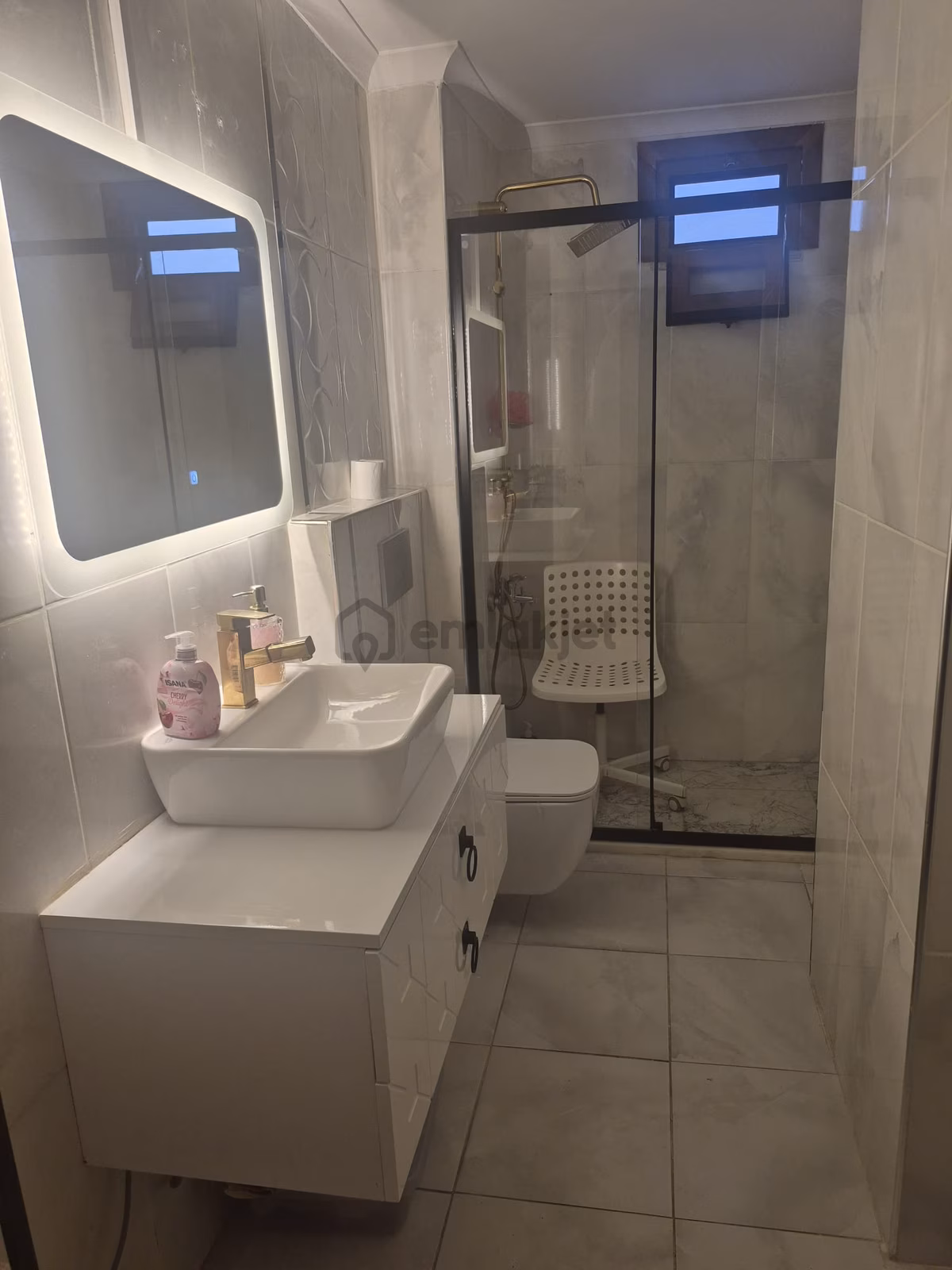 Altıntepede 5 Yıllık Binada Minibüse 1 Dk Geniş M2 3+1 - 28
