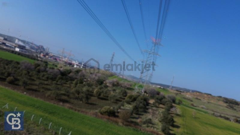 Şehitkemalde 375m2 Satılık Yolu Olan Tarla - 34