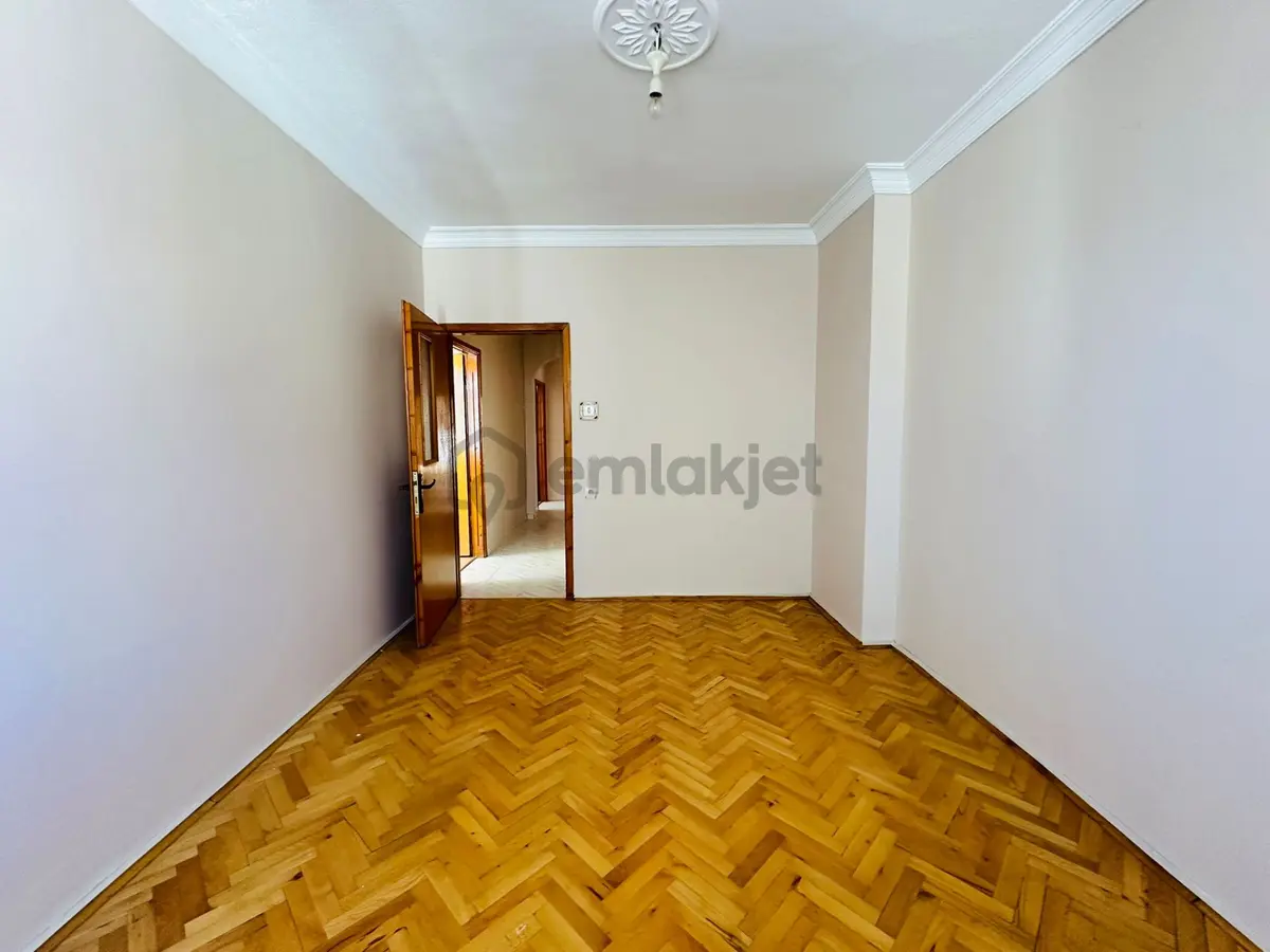 Karapürçek'te Kök Tapu 3+1 Katta Satılık Daire !! - 9