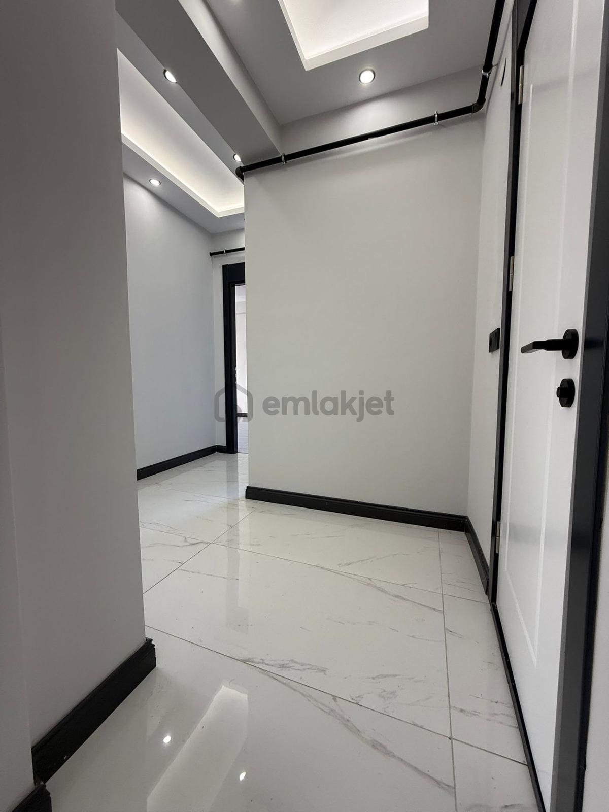 Satılık Ultra Lüks Ara Kat 2+1 ( Ön Cephe ) - 13