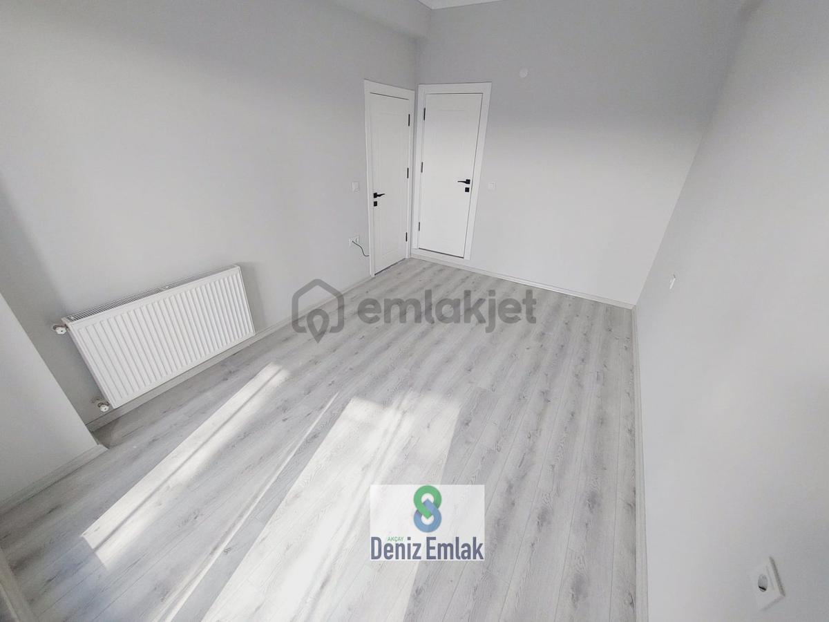 Denizden Akçayda Kapalı Mutfak Arakat Ebeveynli Satılık 2+1 Daire. - 16