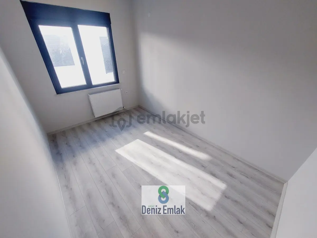 Denizden Akçayda Kapalı Mutfak Arakat Ebeveynli Satılık 2+1 Daire. - 21