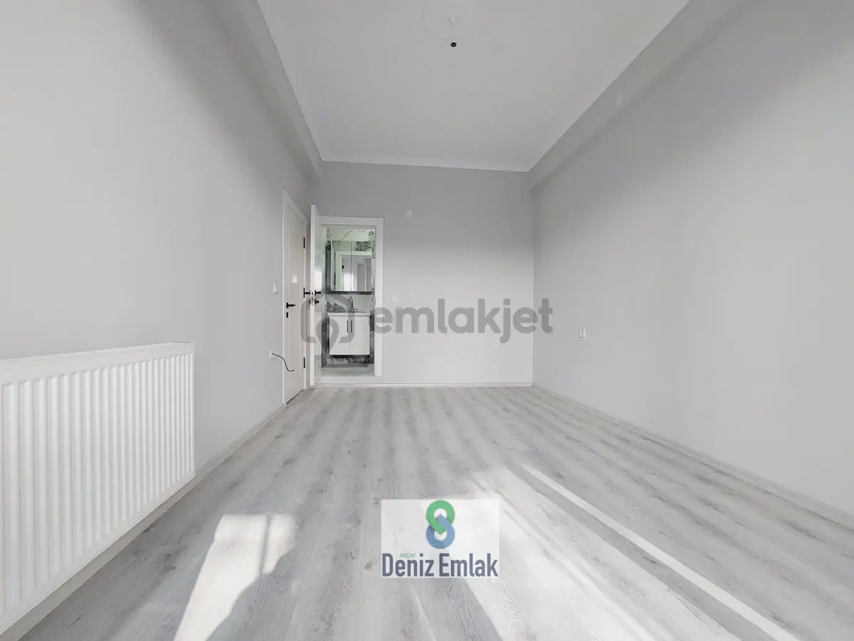 Denizden Akçayda Kapalı Mutfak Arakat Ebeveynli Satılık 2+1 Daire. - 27