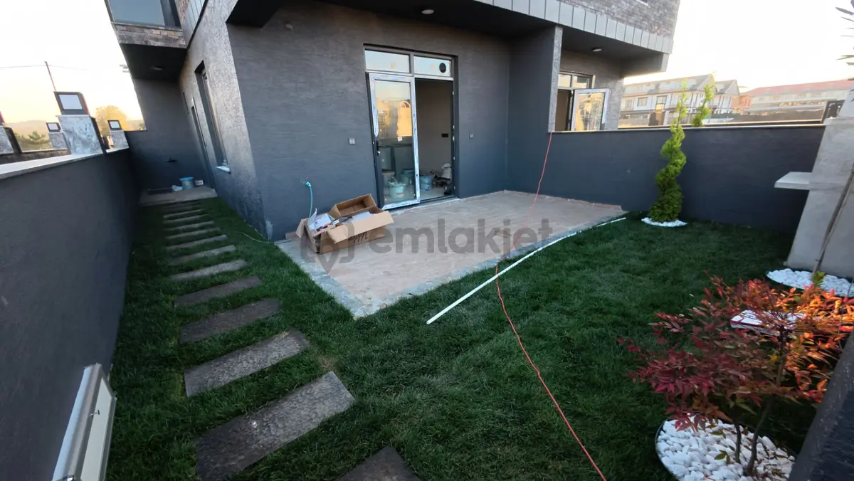 Kocaali’de Köşe Başı, Şömineli, Denize Çok Yakın 4+1 Villa - 7