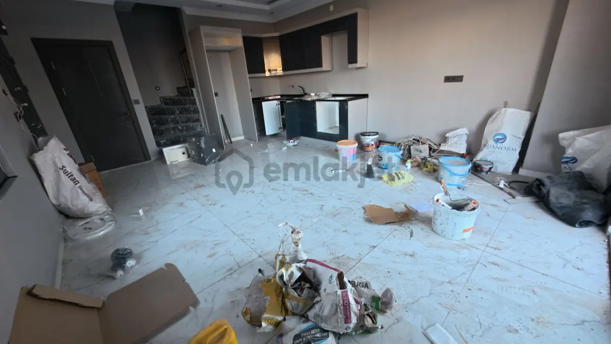 Kocaali’de Köşe Başı, Şömineli, Denize Çok Yakın 4+1 Villa - 12