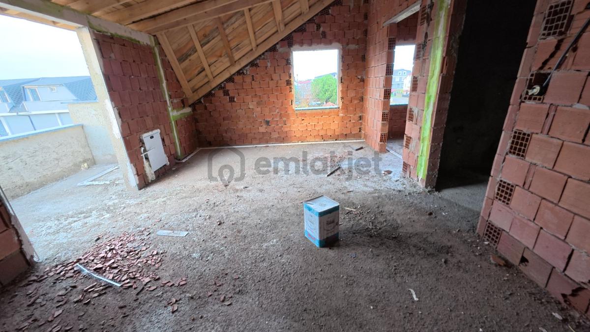 Kocaali'de 120m2 Bahçeli 4+1 Villa - 16