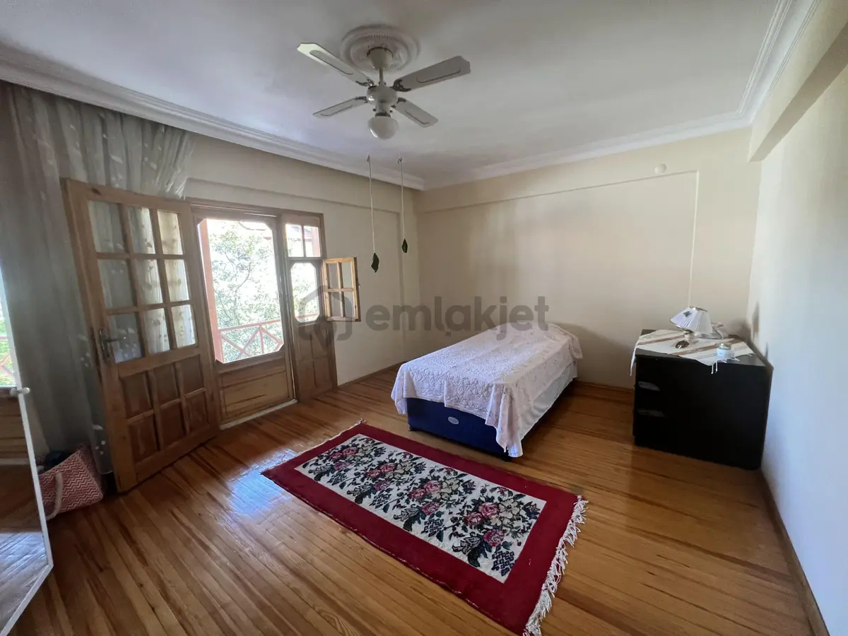 Balıkesir Ayvalık Sarımsaklı Da Satılık Villa.denize Yakın. - 12