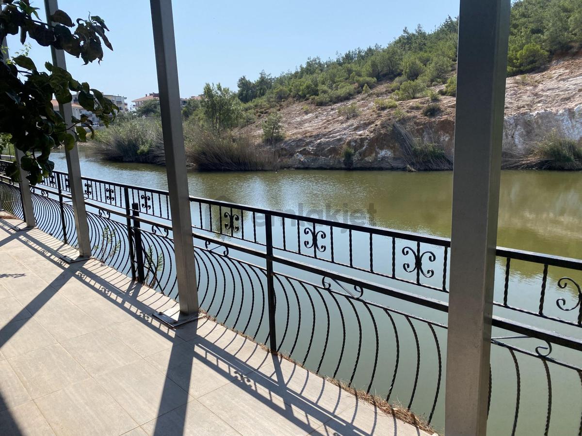 Balıkesir Ayvalık Sarımsaklı Da Satılık Villa. - 13