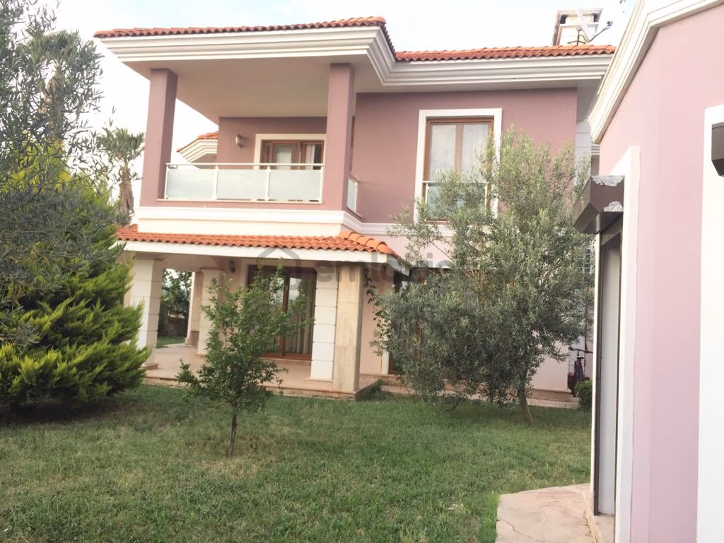 Ayvalık Sarımsaklı Da Satılık Villa.denize 100 Metre Mesafede - 18