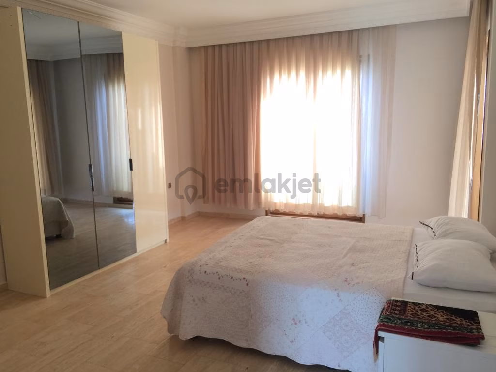 Ayvalık Sarımsaklı Da Satılık Villa.denize 100 Metre Mesafede - 11