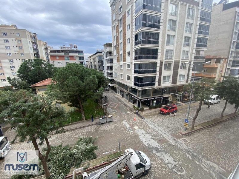 Cumhuriyet Mahallesinde 3+1 Satılık Daire - 6