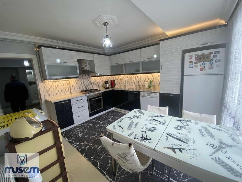 Cumhuriyet Mahallesinde 3+1 Satılık Daire - 27