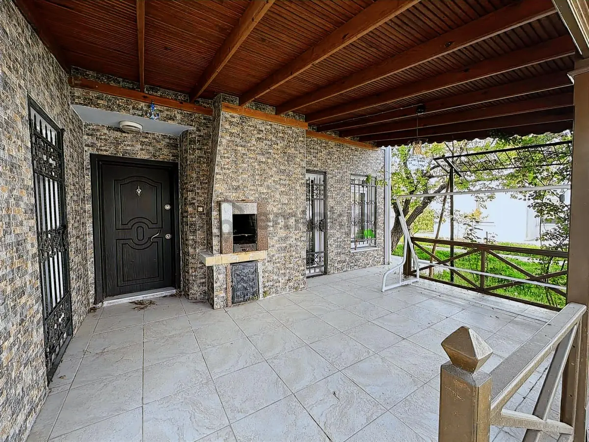 Ayvalık'ta Denize 100m Müstakil 3+1 Villa - 20